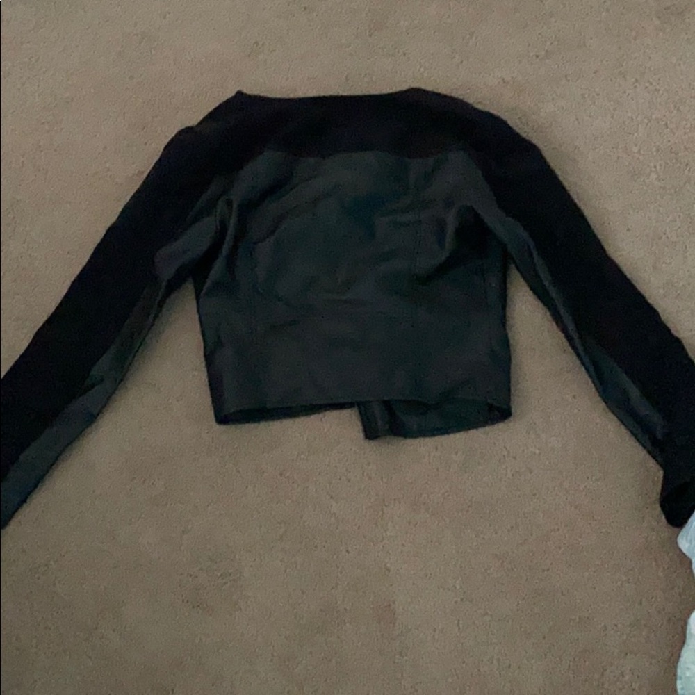 leather jacket - Picture 2 of 2
